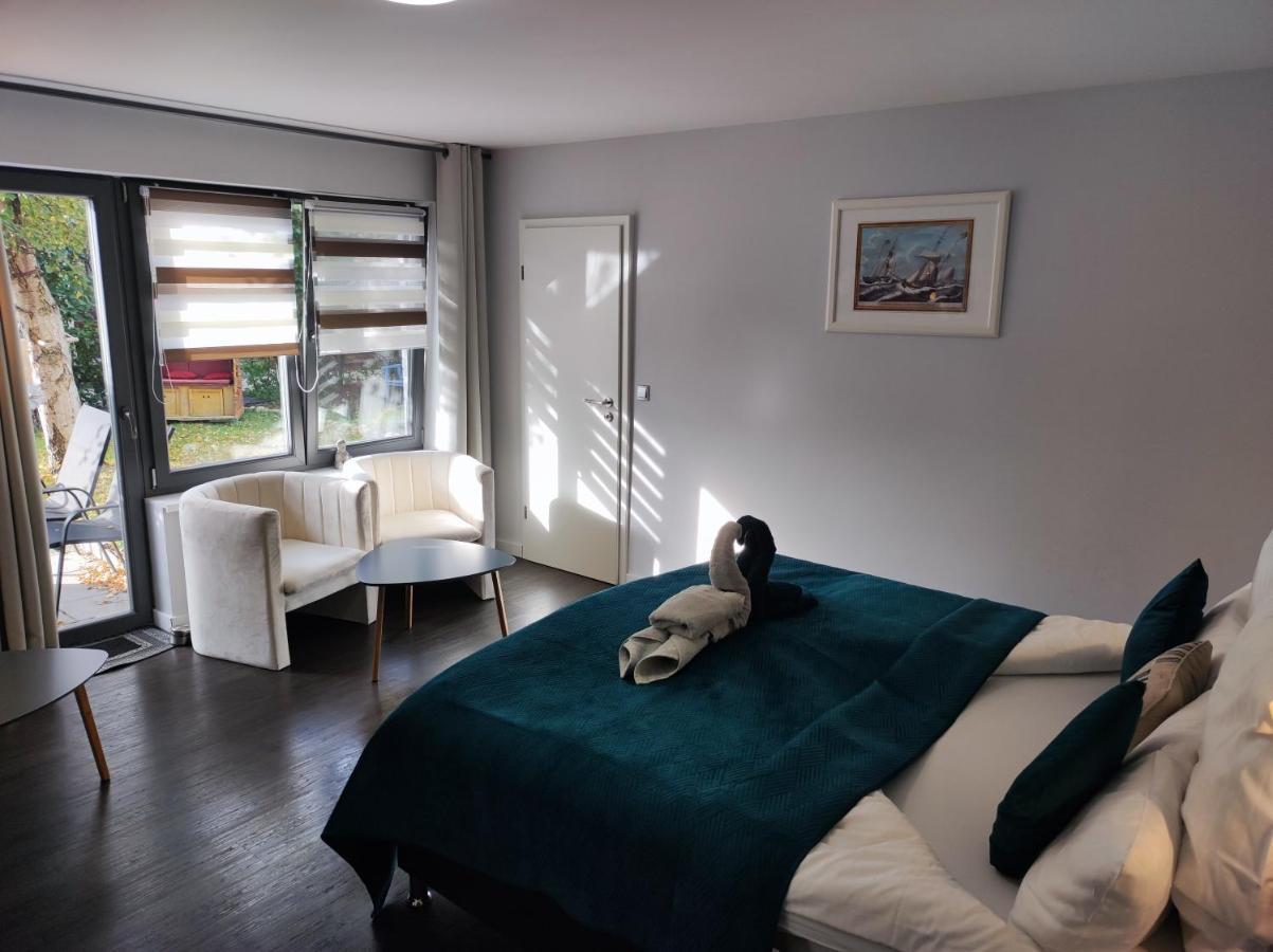 Pension Zur Perle Busum Exterior photo