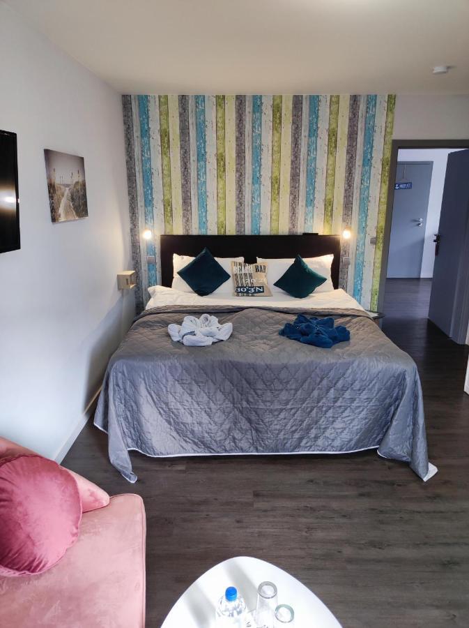 Pension Zur Perle Busum Exterior photo